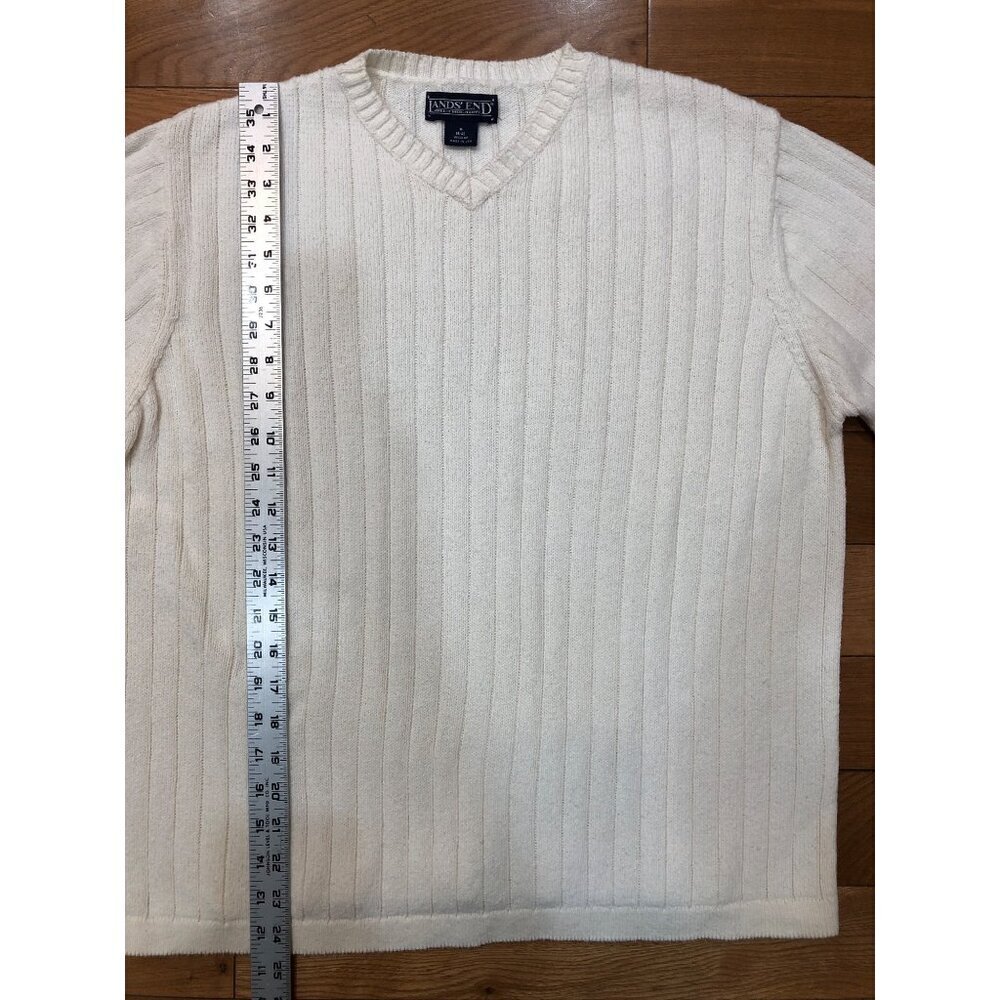 Lands End Vintage V-Neck Ribbed Knit Cream Sweater Size M (38-40R) - Picture 5 of 8